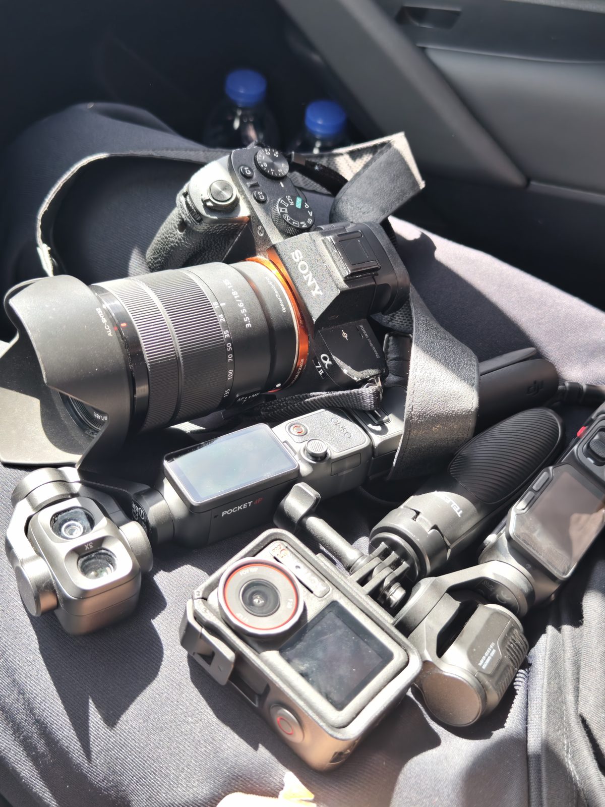 5 台设备平铺：Sony A7、Pocket 4 Pro、Action、Luna Ultra、Neo 2